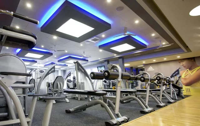 Saturn Fitness Centrum - Warszawa