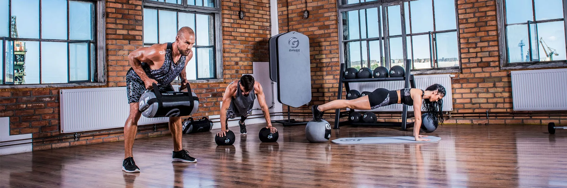 Akcesoria do ćwiczeń - o czym pamiętać podczas wyposażania siłowni?