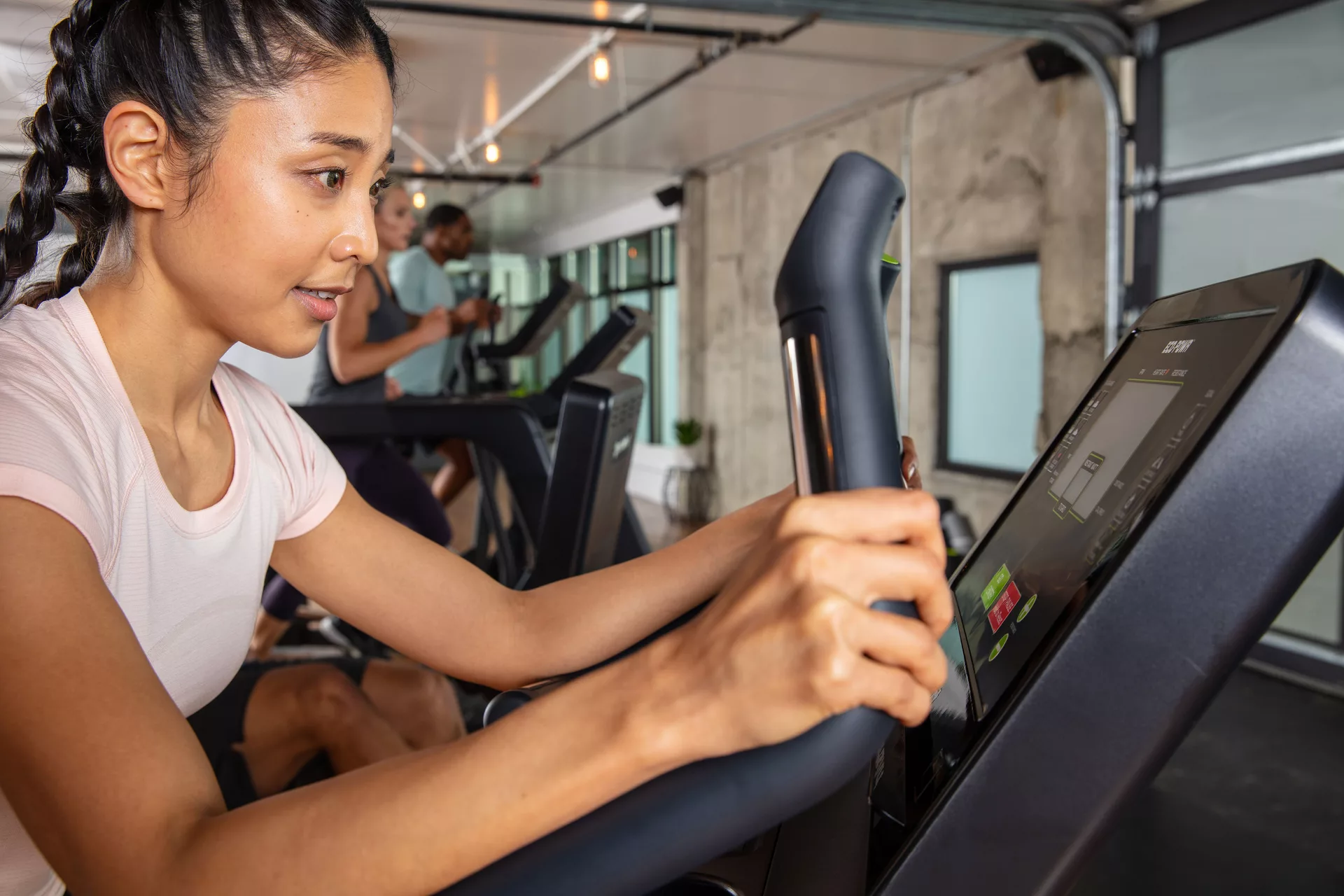 Profesjonalny sprzęt do siłowni - na jaki się zdecydować?