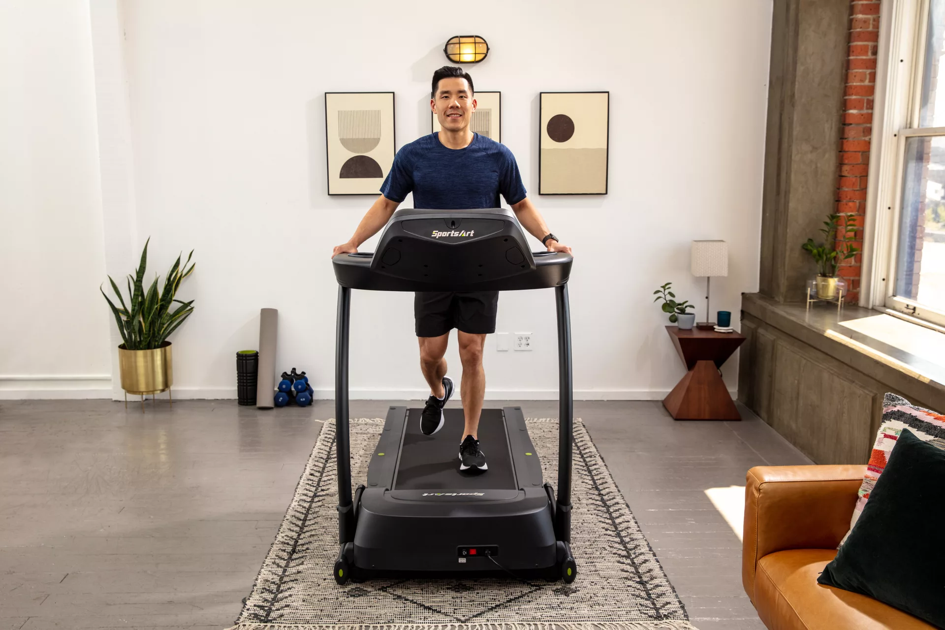 Czy warto kupować profesjonalny sprzęt do siłowni domowej?