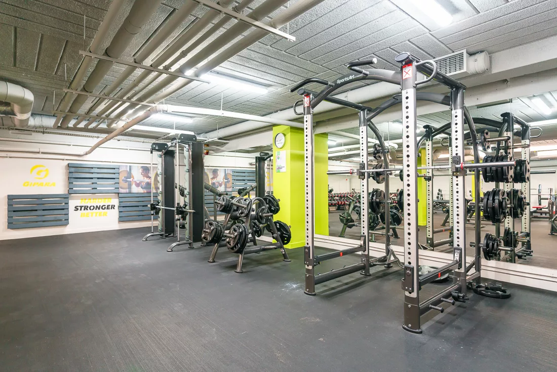 Wyposażenie siłowni - jak je wybrać?