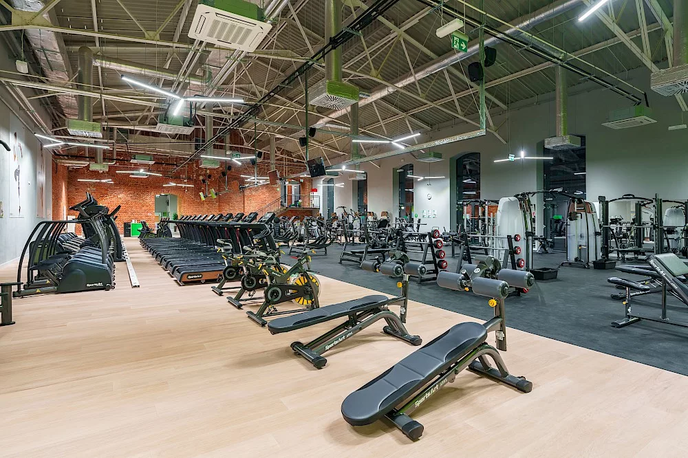 Innowacje i trendy w branży fitness: na co zwrócić uwagę otwierając klub?